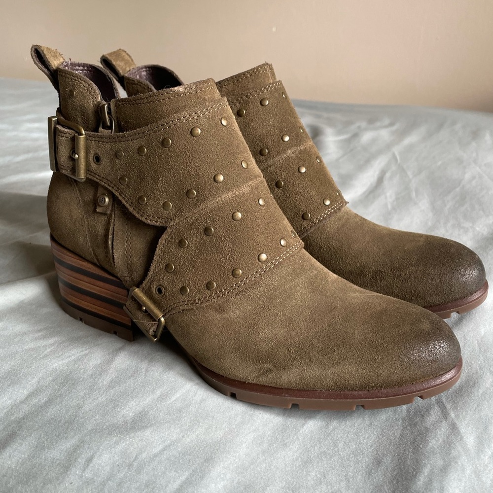 Olive suede booties with heel. Size 8.5